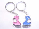 Set de doua brelocuri metalice . - 15 RON